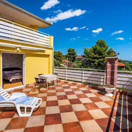 Apartamento Sunce Sukošan